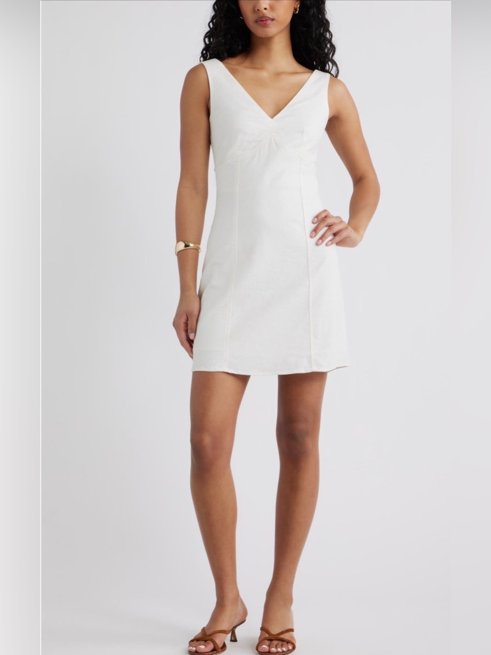 Sleeveless V-Neck White Shift Dress